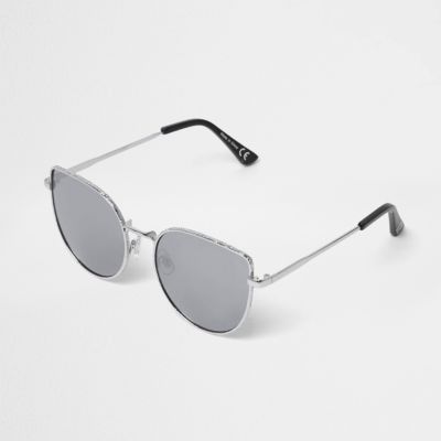 Silver tone textured cat eye sunglasses
